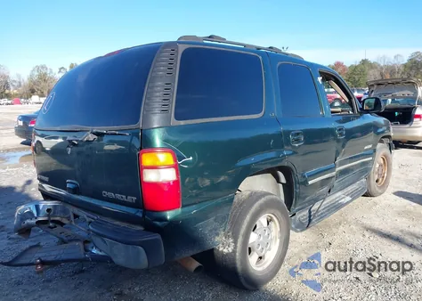 2003 Chevrolet Tahoe Lt из США, поврежденный, VIN 1GNEC13ZX3J126658